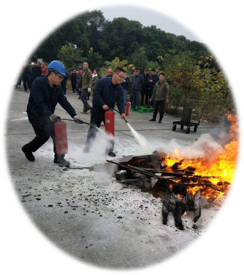 四川天馬玻璃有限公司急救安全知識培訓暨應(yīng)急疏散和消防滅火演練活動報道(圖11)